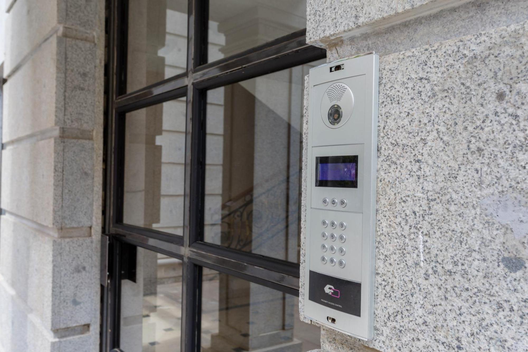 Luxury Apartment III Tbilisi ภายนอก รูปภาพ